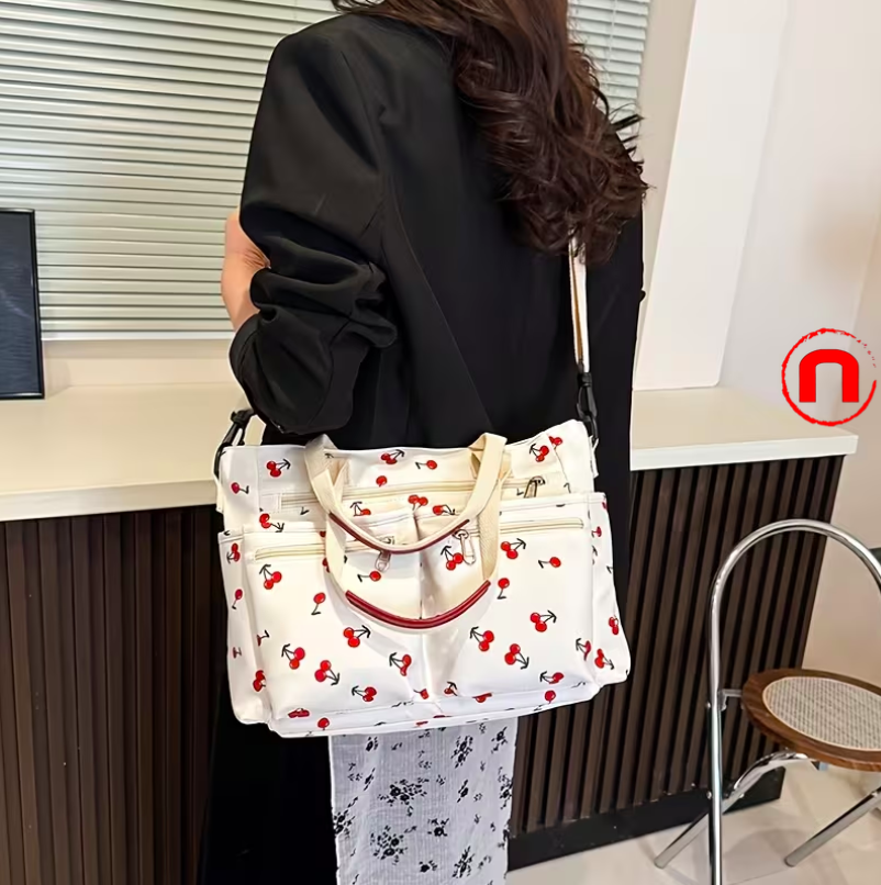 Cherry print shoulder bag