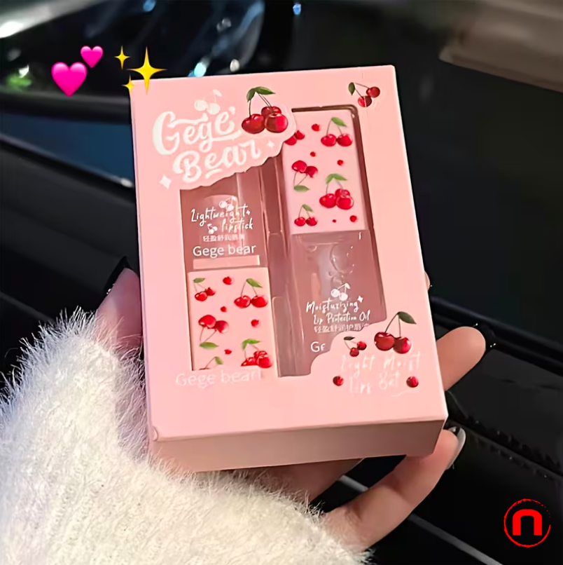 Set of 2 lip care products