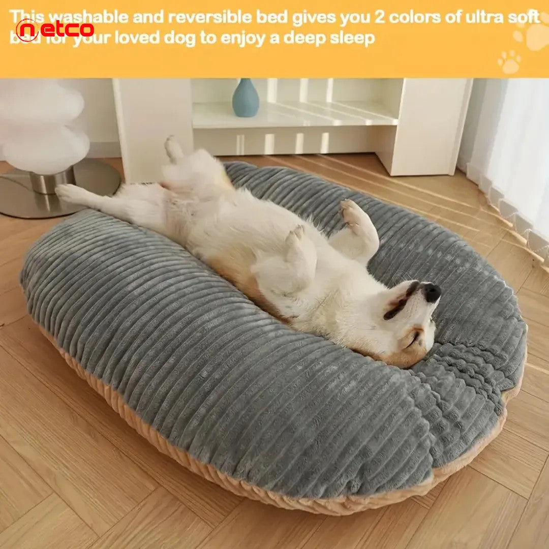 Oval Plush Pet Bed: XL Comfort for Your Furry King or Queen